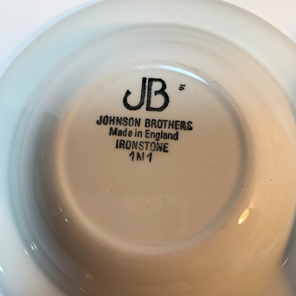 Johnson Brothers Ironstone bowls - Picture 4 of 6